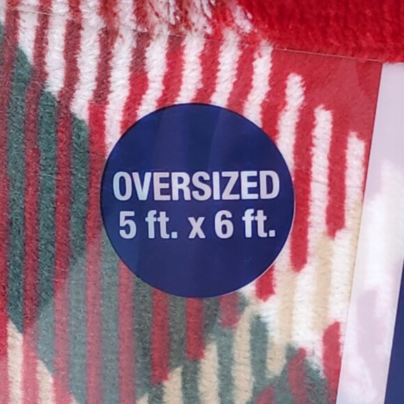 The Big One Oversized Plaid Plush Throw Blanket 5 x 6 Polyester Red Holiday - Picture 4 of 10